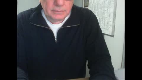 Snapshot of thickmelnik chatting on 05-25-26, 01:50 James online show from 05-25-26, 01:50