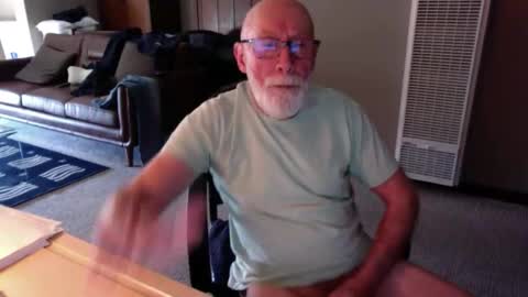 Snapshot of thickmorninwood chatting on 05-16-26, 03:33 thickmorninwood online show from 05-16-26, 03:33