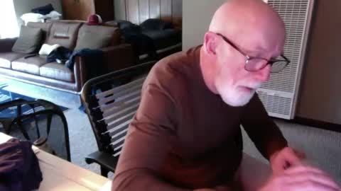 Snapshot of thickmorninwood chatting on 06-05-26, 04:24 thickmorninwood online show from 06-05-26, 04:24