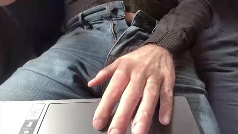 Snapshot of thickrum chatting on 03-11-26, 12:22 Thickru online show from 03-11-26, 12:22