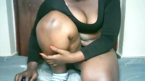 thickybabe_05 online show from 02-06-25, 05:57