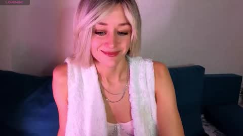 thief_of_hearts_ online show from 09-21-25, 02:02