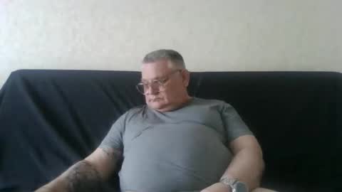 Snapshot of thierrysymp chatting on 04-13-26, 05:40 Thierrysymp online show from 04-13-26, 05:40