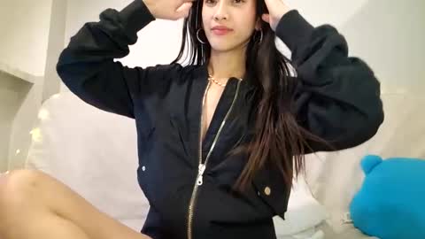 Snapshot of thifa2x chatting on 01-10-26, 07:04 thifa2x online show from 01-10-26, 07:04