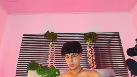 Thiago Saenzz online show from 06-06-26, 04:06