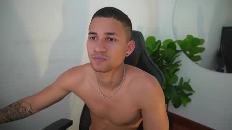 thin_tommy11 online show from 12-20-25, 08:49