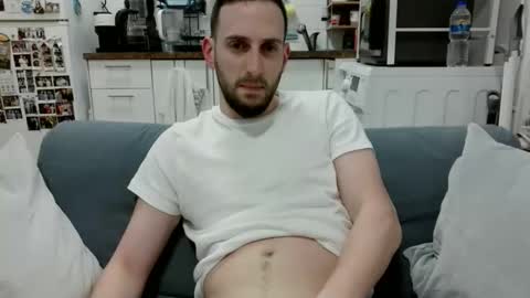 Snapshot of thinboy2 chatting on 02-15-26, 04:58 Thinboy2 online show from 02-15-26, 04:58