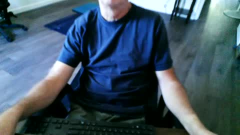 Snapshot of thinboy4moon chatting on 07-07-26, 07:51 thinboy4moon online show from 07-07-26, 07:51