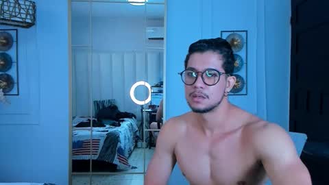 MICHAEL AND CRISS online show from 10-10-25, 01:43