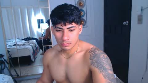 Snapshot of thirstmen_ chatting on 01-15-26, 08:23 MICHAEL AND CRISS online show from 01-15-26, 08:23