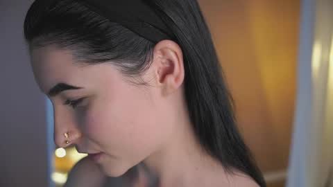 Lilly online show from 04-25-26, 01:41