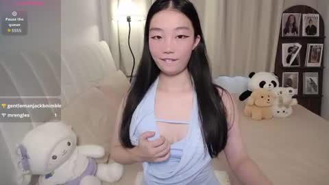 Snapshot of thisgirl__ chatting on 07-08-26, 01:32 kk online show from 07-08-26, 01:32