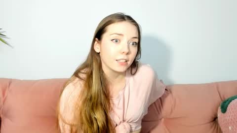 Snapshot of thisisamelia chatting on 05-31-26, 06:09 Amelia shows on mondays fridays and sundays if anything changes im giving updates on my fansly online show from 05-31-26, 06:09