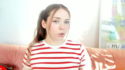Snapshot of thisisamelia chatting on 06-07-26, 04:22 Amelia shows on mondays fridays and sundays if anything changes im giving updates on my fansly online show from 06-07-26, 04:22