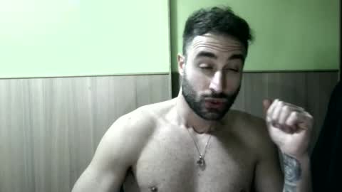 Snapshot of tho147mas chatting on 03-01-25, 08:42 Thomas online show from 03-01-25, 08:42