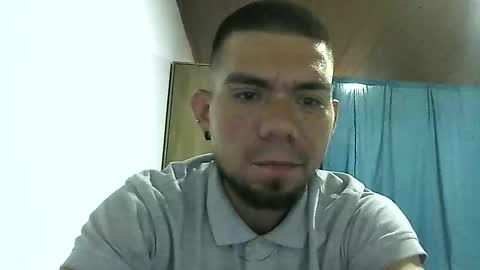 Snapshot of thomas2wood chatting on 04-10-26, 01:00 Thomas2Wood online show from 04-10-26, 01:00