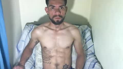 Snapshot of thomas2wood chatting on 07-15-26, 12:49 Thomas2Wood online show from 07-15-26, 12:49