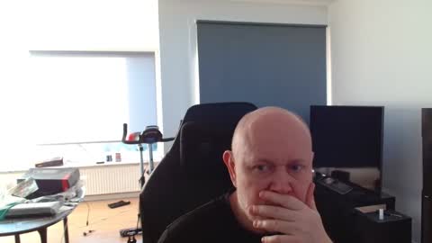 thomas315627 online show from 04-25-26, 05:54