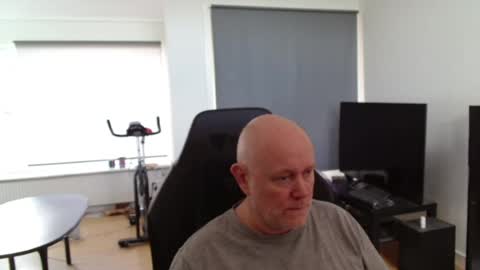 thomas806035 online show from 07-21-26, 11:45