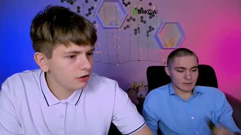 Snapshot of thomas_crow chatting on 11-17-25, 10:10 thomas_crow online show from 11-17-25, 10:10