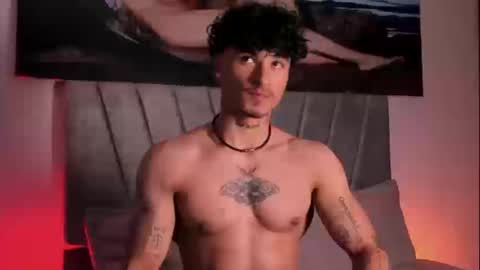 Thomas 3  JUST STAY AND BE MY LAST LOVE online show from 01-08-26, 04:48