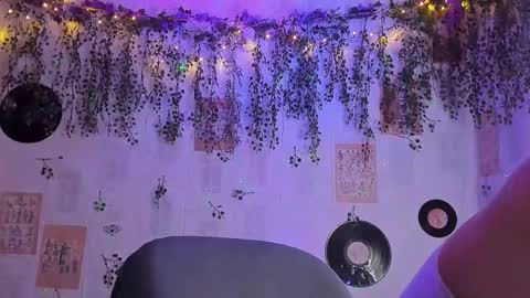 Thomas Grey online show from 02-15-25, 06:12