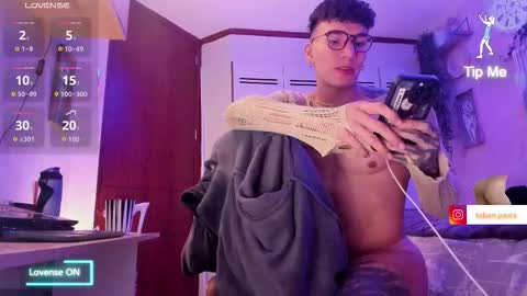 Thomas Grey online show from 11-27-25, 10:39