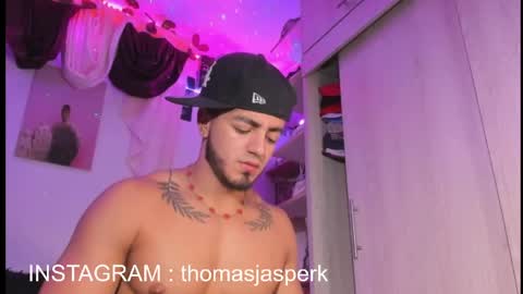 Snapshot of thomas_k7 chatting on 05-07-26, 12:05 Thomas online show from 05-07-26, 12:05