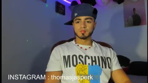 Snapshot of thomas_k7 chatting on 05-09-26, 10:26 Thomas online show from 05-09-26, 10:26