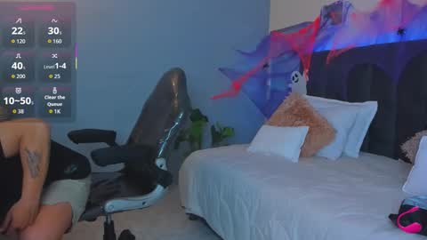 Thomas online show from 10-24-25, 12:34