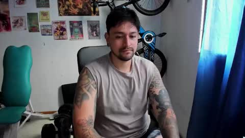 Snapshot of thomas_rol chatting on 11-27-25, 04:53 Thomas online show from 11-27-25, 04:53