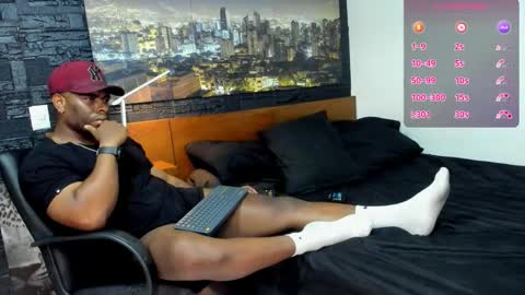 Snapshot of thomas_santtos01 chatting on 01-25-25, 02:58 thomas Santtos online show from 01-25-25, 02:58