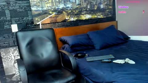 Snapshot of thomas_santtos01 chatting on 02-11-25, 12:17 thomas Santtos online show from 02-11-25, 12:17