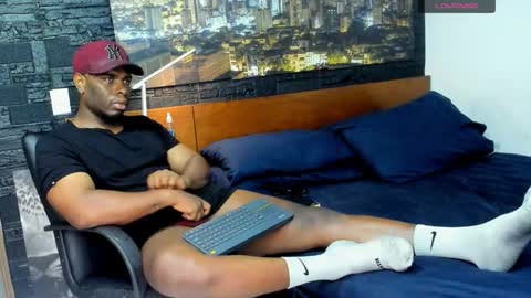 Snapshot of thomas_santtos01 chatting on 02-11-25, 01:51 thomas Santtos online show from 02-11-25, 01:51