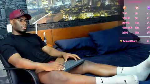 Snapshot of thomas_santtos01 chatting on 02-11-25, 09:03 thomas Santtos online show from 02-11-25, 09:03