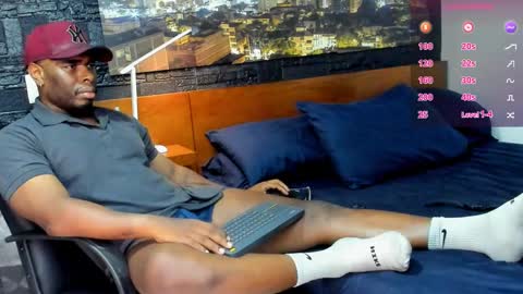 Snapshot of thomas_santtos01 chatting on 02-15-25, 10:10 thomas Santtos online show from 02-15-25, 10:10