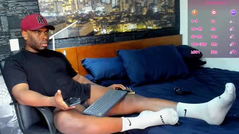 Snapshot of thomas_santtos01 chatting on 02-24-25, 12:48 thomas Santtos online show from 02-24-25, 12:48