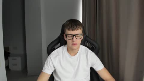 Snapshot of thomas_shelbivip chatting on 01-16-25, 11:58 Tomas online show from 01-16-25, 11:58