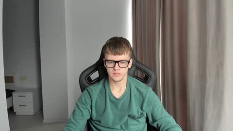 Snapshot of thomas_shelbivip chatting on 01-25-25, 10:08 Tomas online show from 01-25-25, 10:08