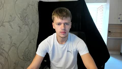 Snapshot of thomas_shelbivip chatting on 09-17-25, 09:00 Tomas online show from 09-17-25, 09:00