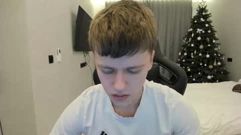 Snapshot of thomas_shelbivip chatting on 01-18-26, 04:33 Tomas online show from 01-18-26, 04:33