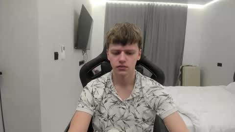 Snapshot of thomas_shelbivip chatting on 02-07-26, 01:53 Tomas online show from 02-07-26, 01:53