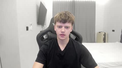 Snapshot of thomas_shelbivip chatting on 02-12-26, 05:02 Tomas online show from 02-12-26, 05:02