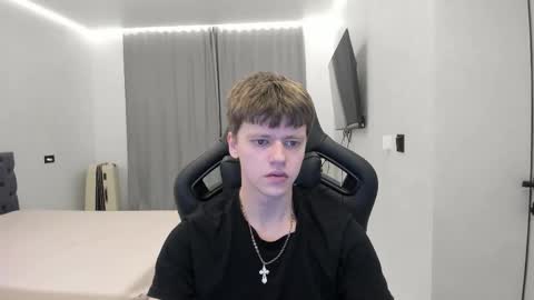 Snapshot of thomas_shelbivip chatting on 02-21-26, 03:35 Tomas online show from 02-21-26, 03:35