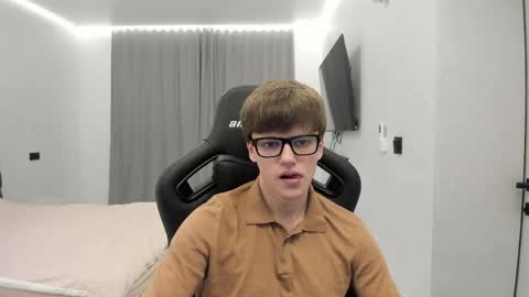 Tomas online show from 04-30-26, 04:13