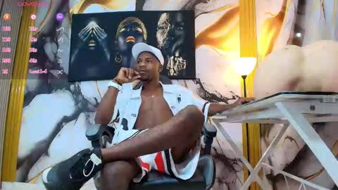 Snapshot of thomas_shelbys chatting on 02-19-26, 04:30 Thomas online show from 02-19-26, 04:30