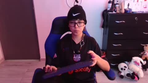 VALERIA online show from 11-13-25, 07:13