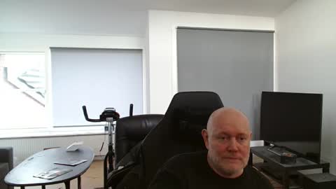 Snapshot of thomash32 chatting on 10-16-25, 07:31 thomash32 online show from 10-16-25, 07:31