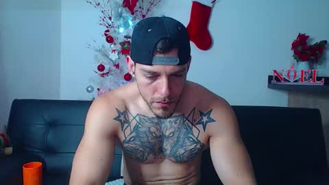 Snapshot of thomashoward31 chatting on 12-16-25, 10:31 Thomas online show from 12-16-25, 10:31