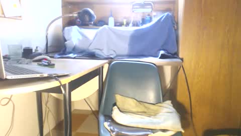 Snapshot of thomasleiber chatting on 05-27-26, 10:23 Thomas online show from 05-27-26, 10:23